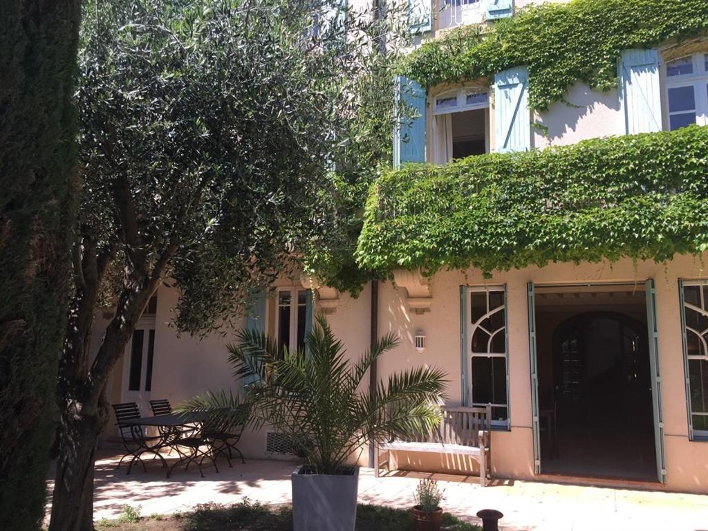 Le Jardin D'Homps Bed & Breakfast Homps  Exterior photo